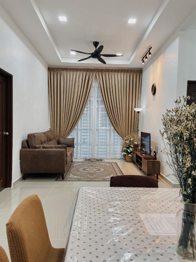 De Jara Guesthouse Dungun For Malay Exterior foto